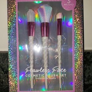 Flawless Face Unicorn Brush